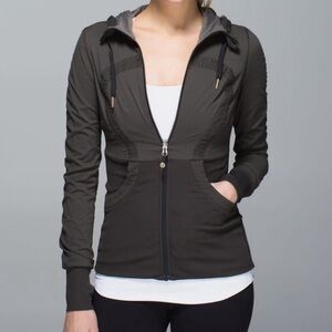 Lululemon Studio Zipup Hooded Jacket Special Edition Reversible size 6~dark grey
